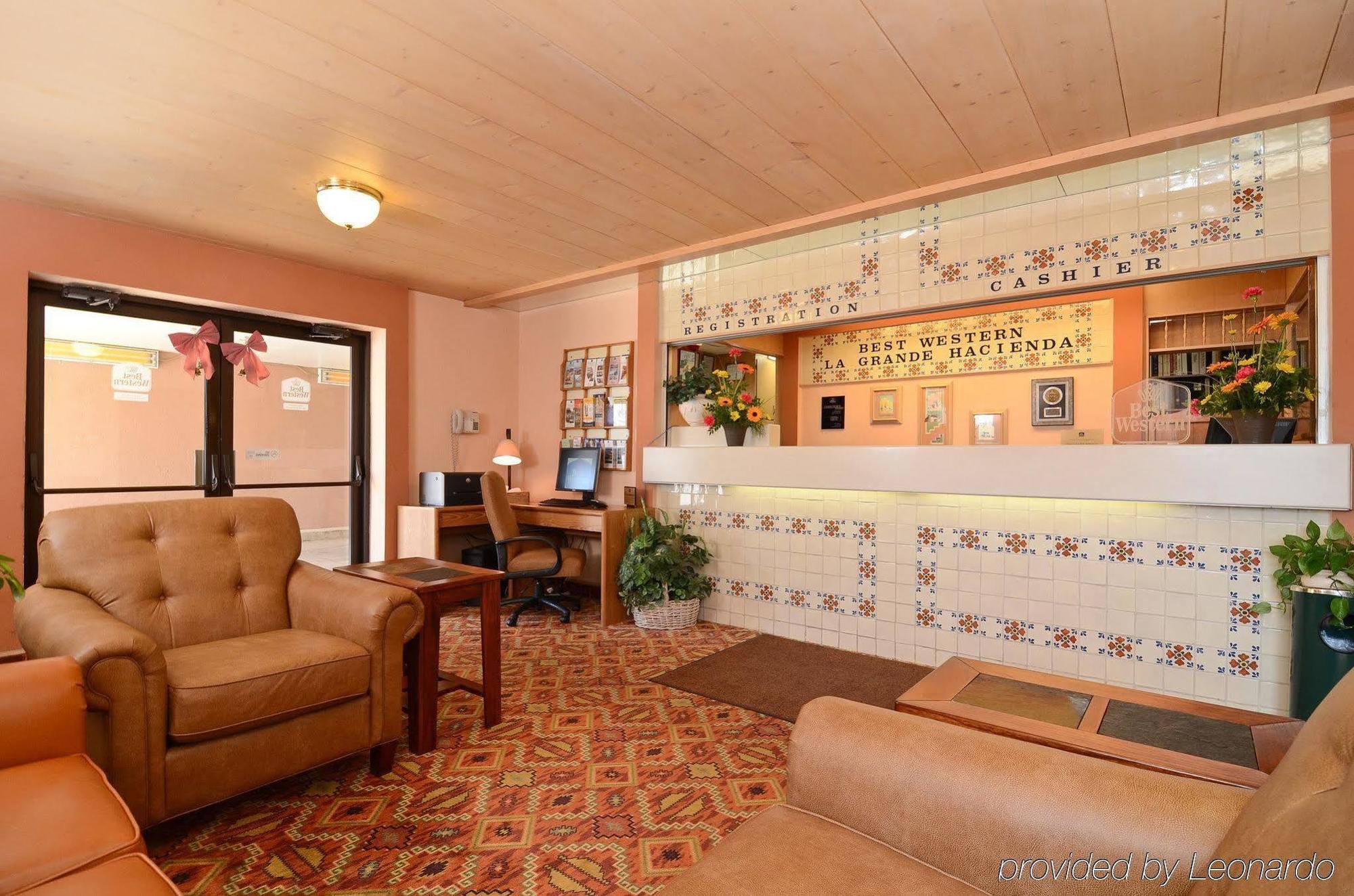 Best Western La Grande Hacienda Cherokee Exterior photo